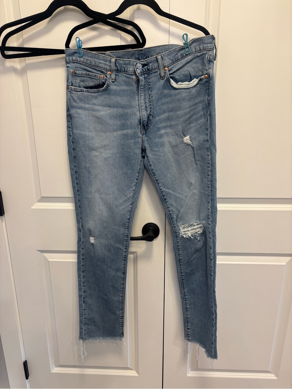 Light Blue Distressed Jeans-36x32